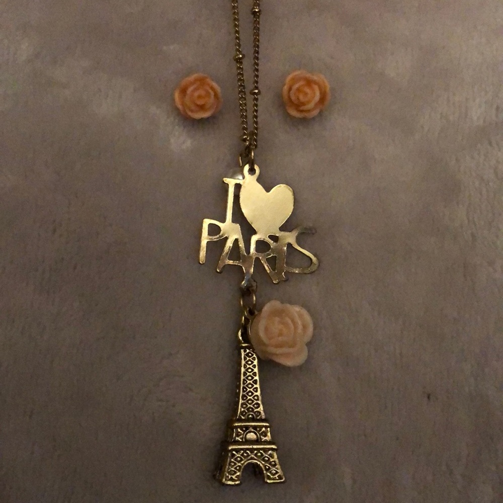 I 💗 Paris Eiffel Tower necklace and earrings set